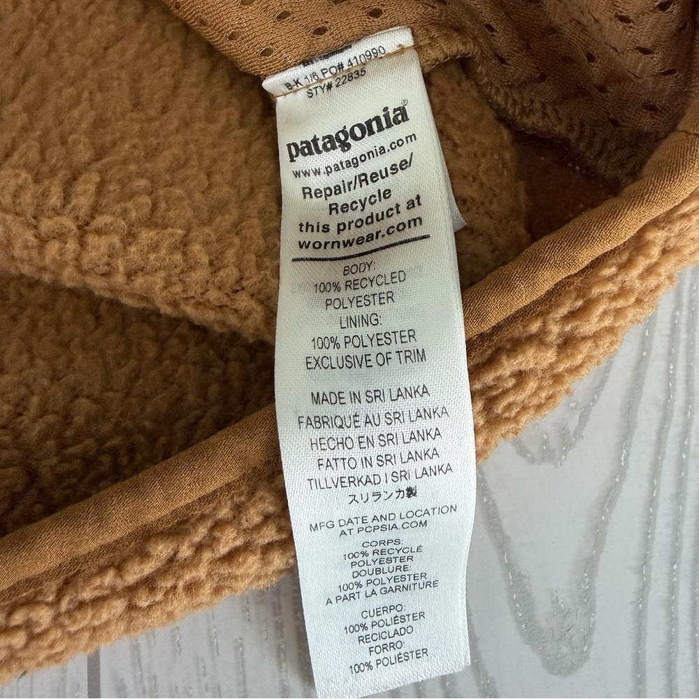 Patagonia Retro Pile Marsupial Pullover - Picture 3 of 10
